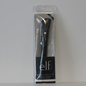 e.l.f Angled Foundation Brush